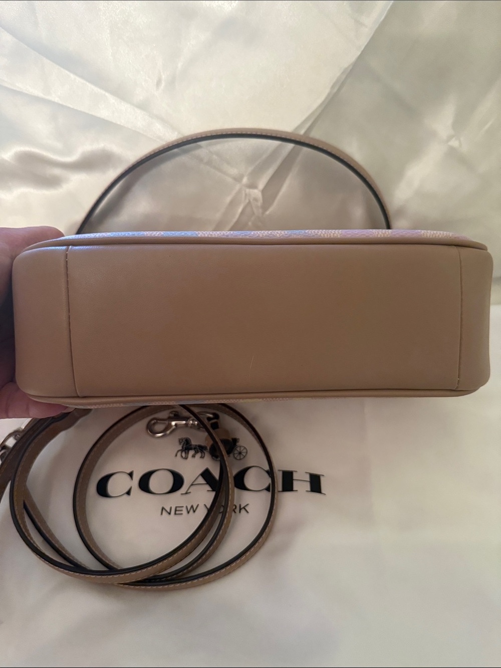 🌈Coach NWT Rainbow Pastel Print Teri Shoulder Bag/Tan Trim/Silver Hardware - Picture 7 of 11